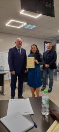 Министъра на образованието връчи сертификати на Директори, вкл. и на г-жа Милкотева - ОУ Христо Ботев - Паничери