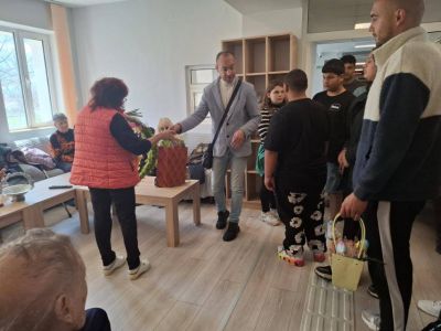Гостуване в Дом за стари хора „Иван Рилски“, с. Старосел - Изображение 2